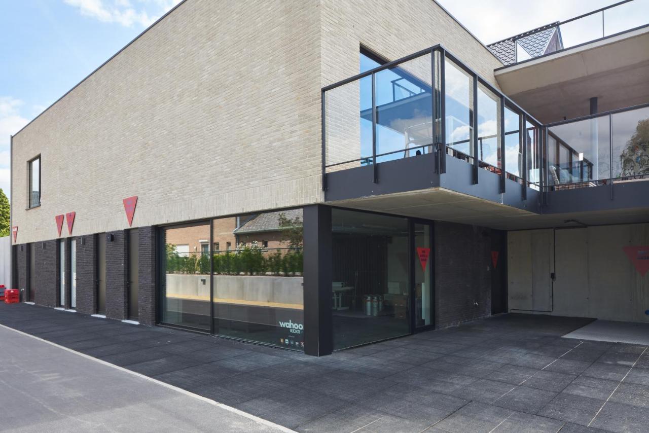 Cafe Coureur Borgloon Hotel Exterior photo